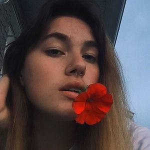 Meet your Posher, Mallory